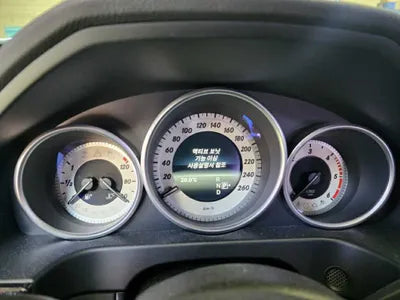 2016 Mercedes-Benz E 220 943KMWDDHF0CBXGB2 VIN:943KMWDDHF0CBXGB2