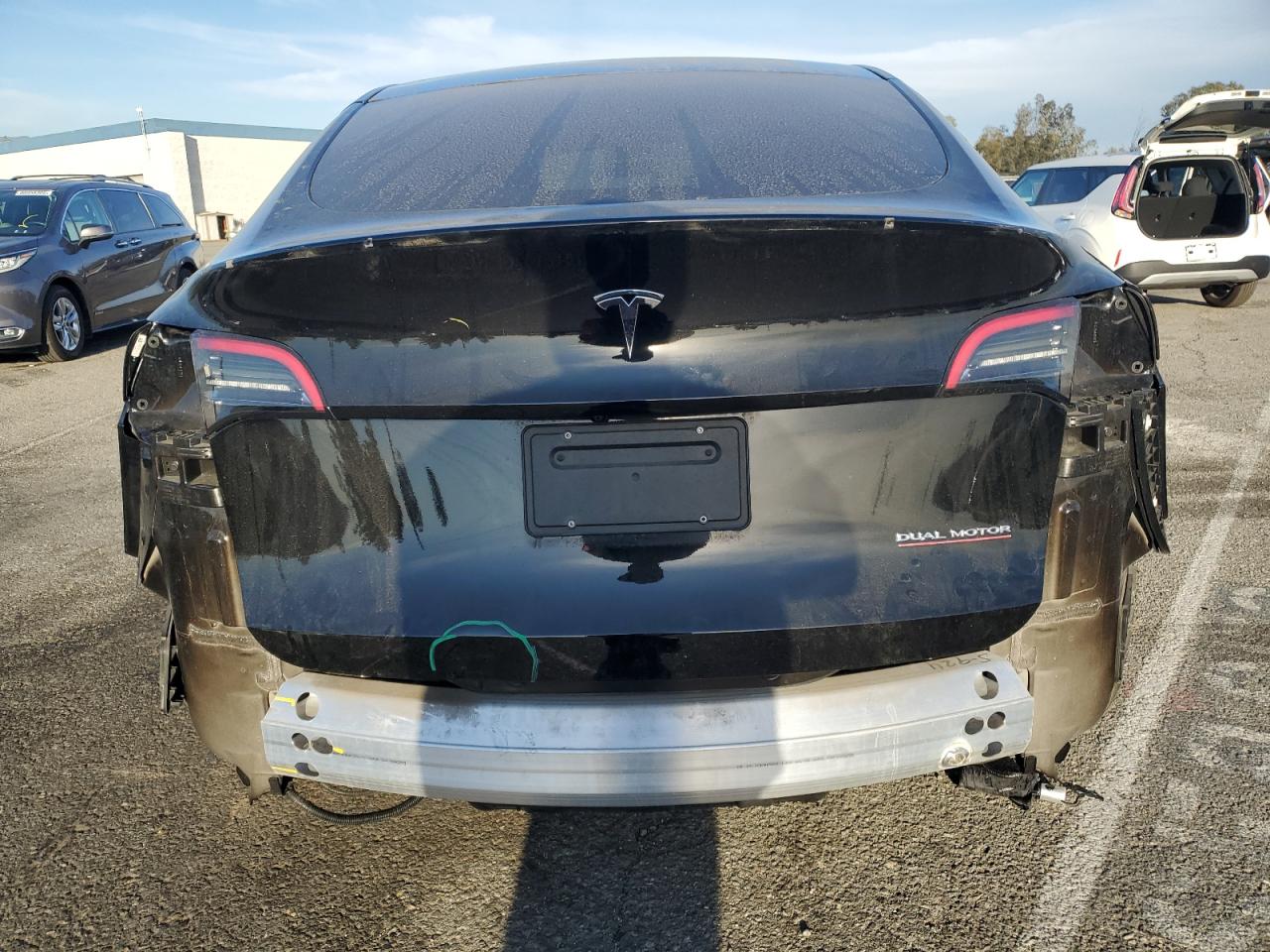 2023 TESLA MODEL Y  VIN:7SAYGDEF6PF635595
