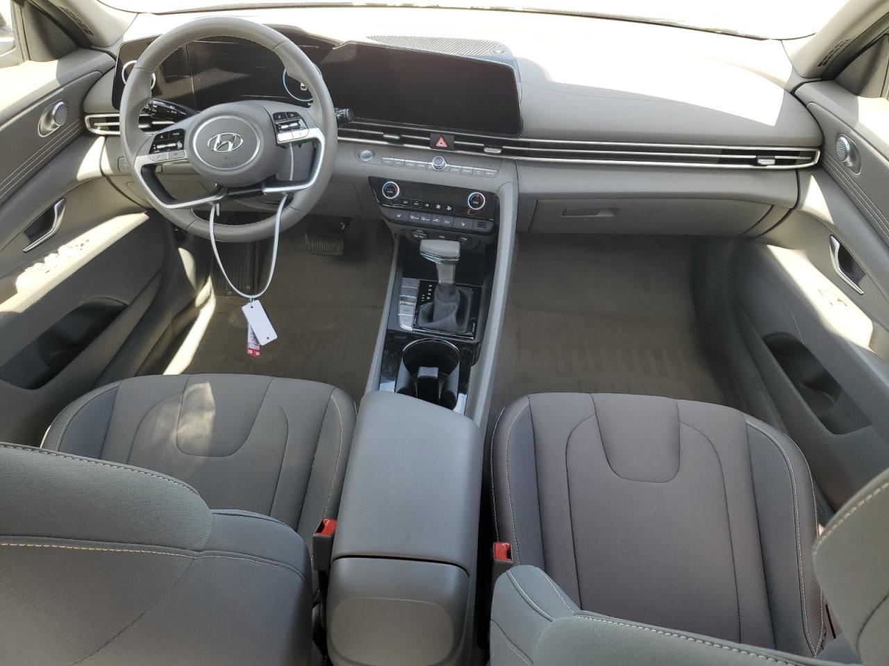 2023 HYUNDAI ELANTRA SEL VIN:5NPLS4AG7PH098502