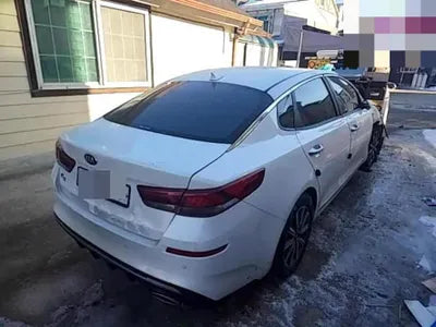 2018 Kia K5 VIN: