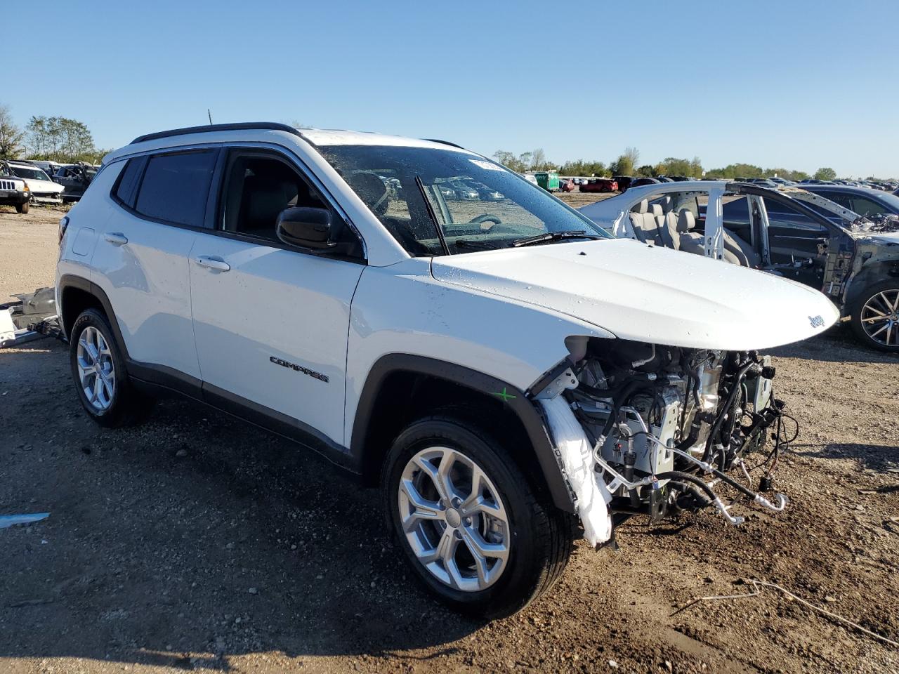 2024 JEEP COMPASS LATITUDE VIN:3C4NJDBN0RT166506