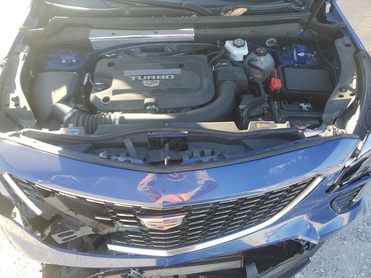 2023 CADILLAC XT4 LUXURY VIN:1GYAZAR40PF109856