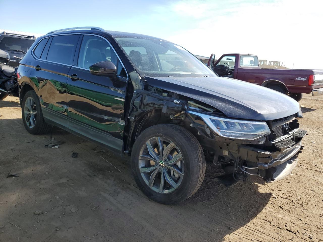 2022 VOLKSWAGEN TIGUAN SE VIN:3VV2B7AX5NM142633