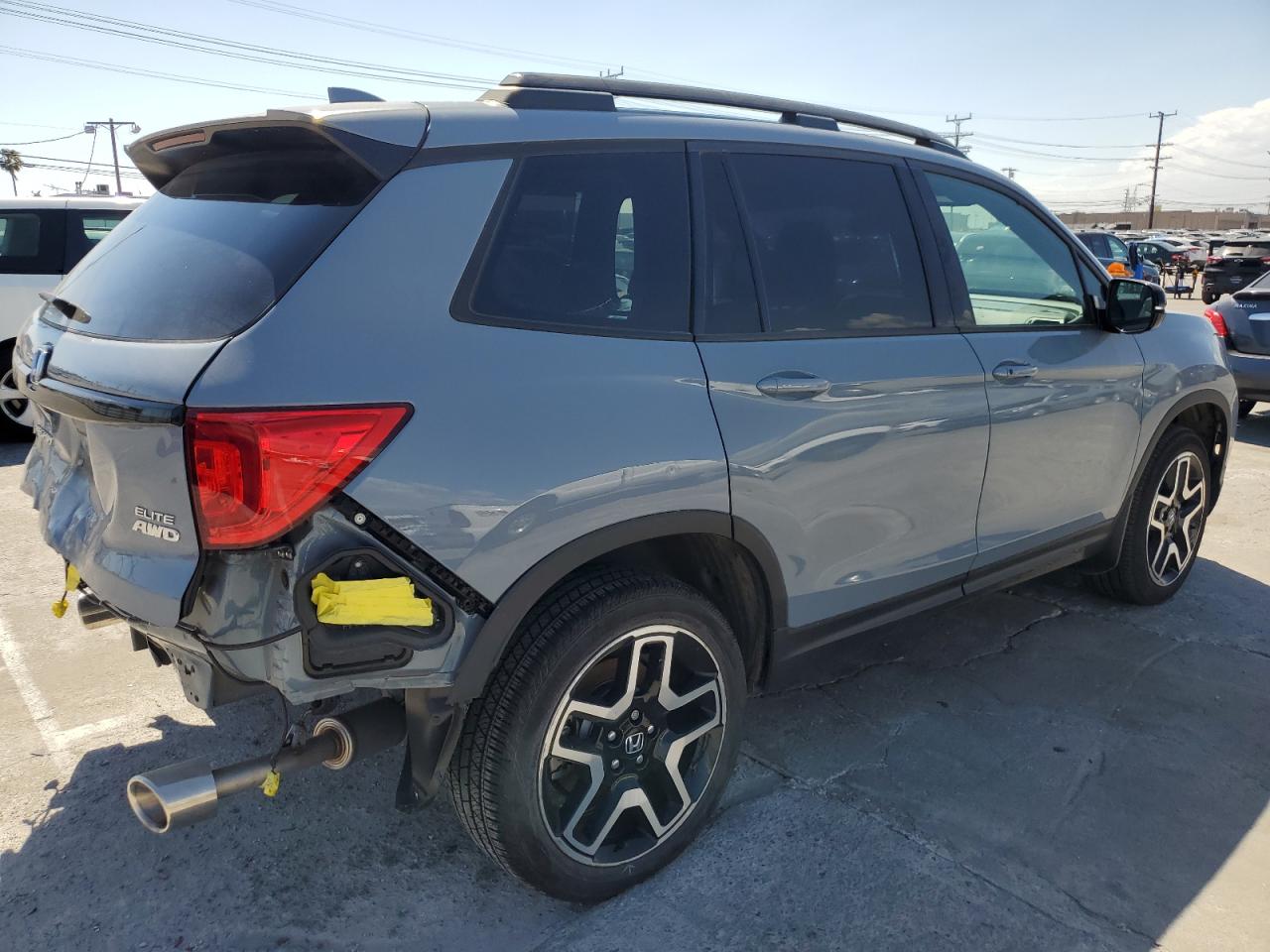 2022 HONDA PASSPORT ELITE VIN:5FNYF8H02NB005682