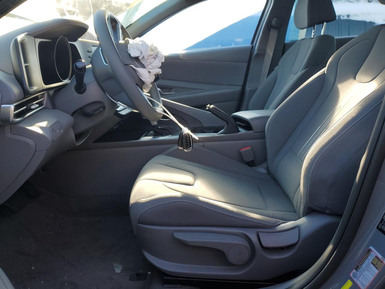 2022 HYUNDAI ELANTRA SEL VIN:KMHLM4AG2NU358099