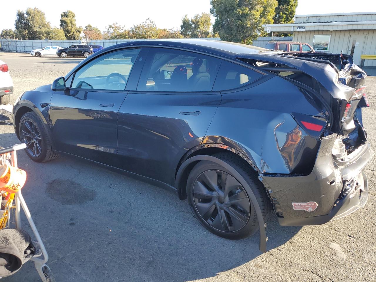 2024 TESLA MODEL Y  VIN:7SAYGDED7RF162890