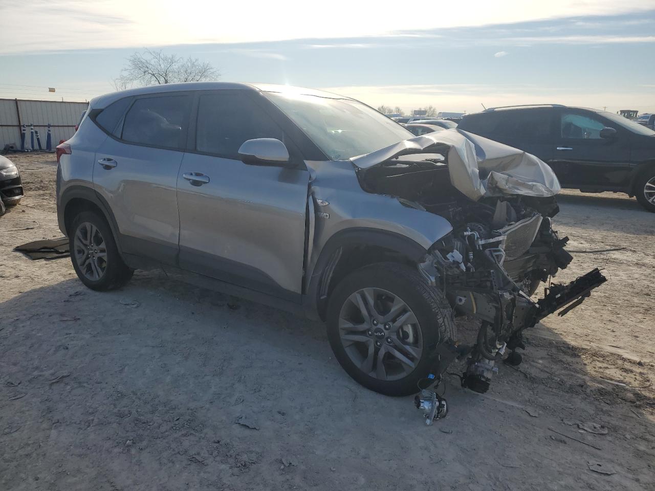 2022 KIA SELTOS LX VIN:KNDEPCAA9N7329210