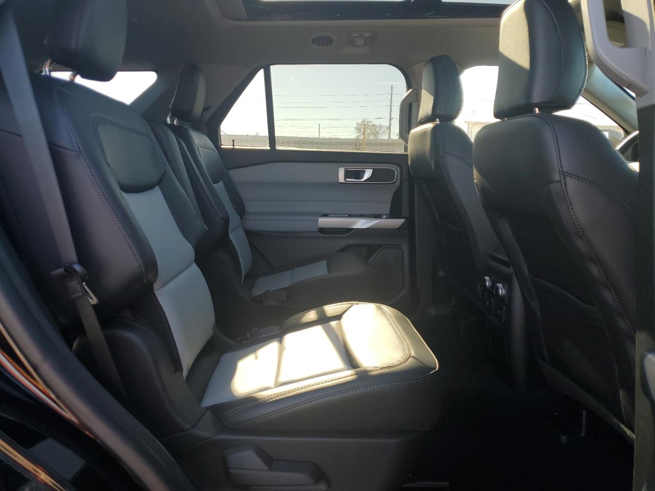 2024 FORD EXPLORER XLT VIN:1FMSK8DHXRGA21696