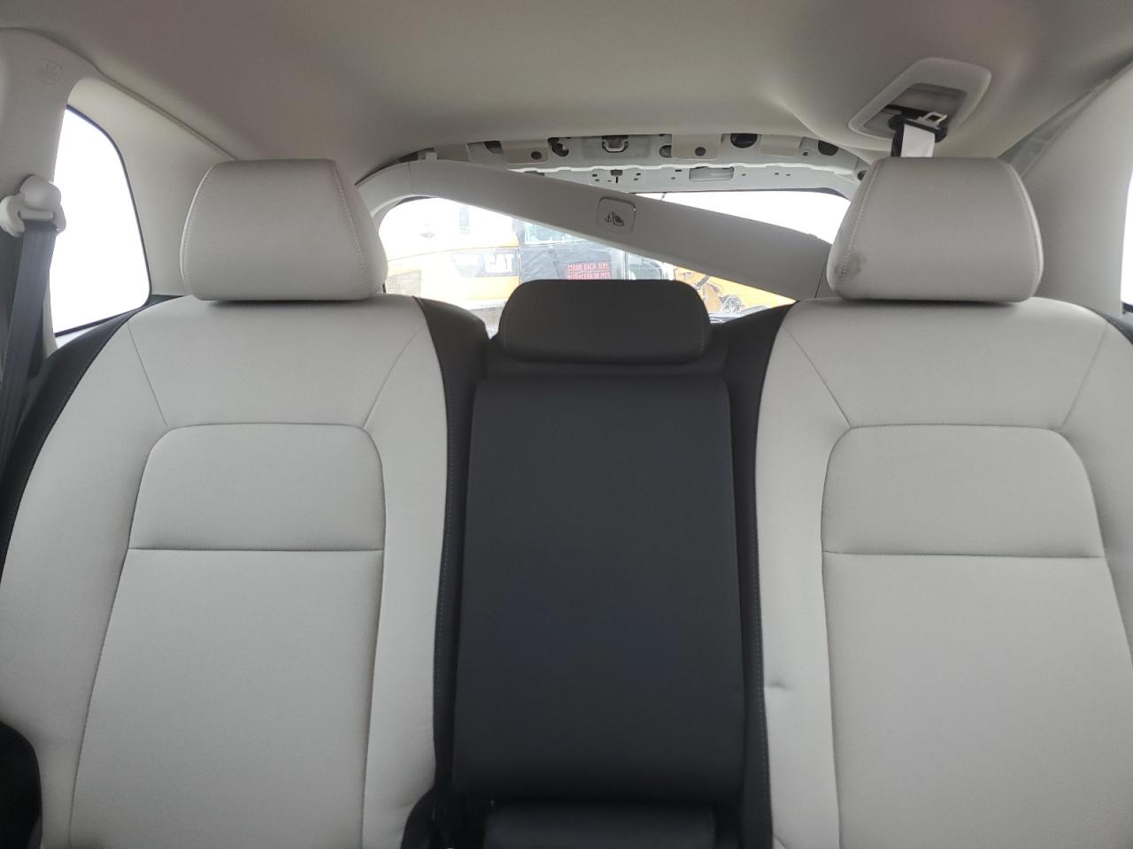 2024 HONDA CR-V LX VIN:2HKRS3H27RH302099