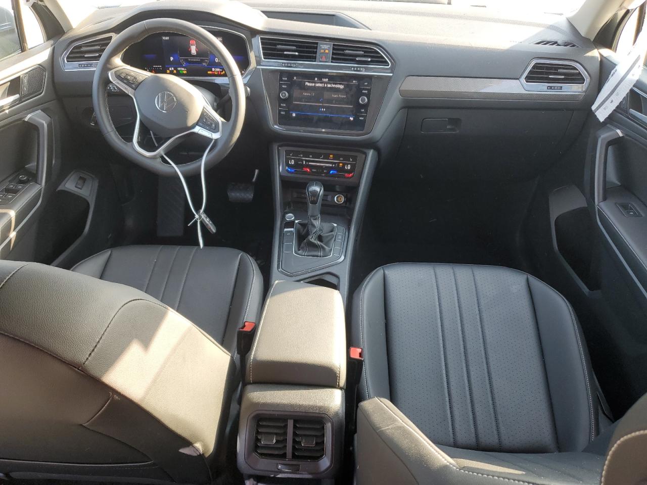 2022 VOLKSWAGEN TIGUAN SE VIN:3VV3B7AX5NM021041