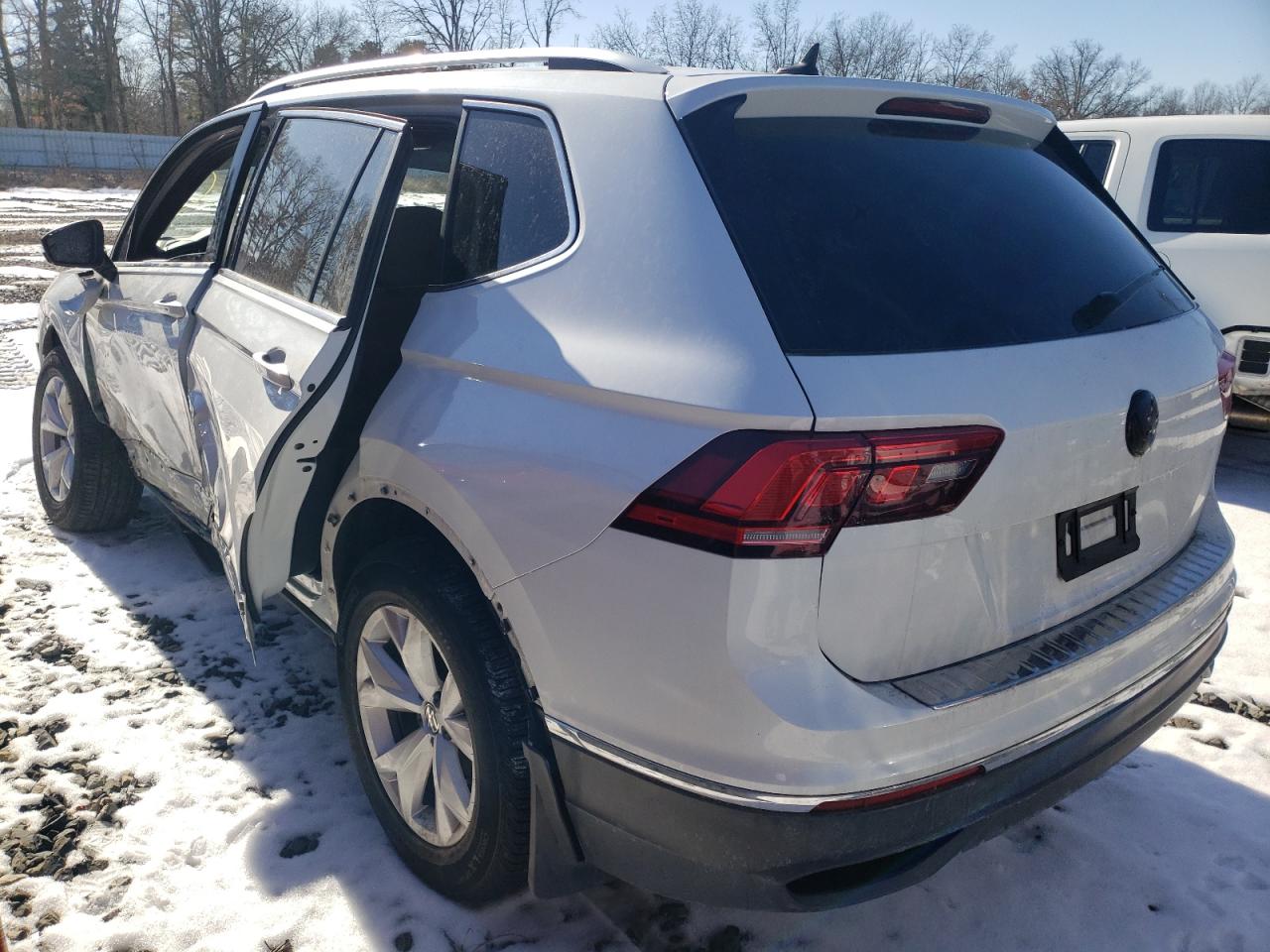 2023 VOLKSWAGEN TIGUAN SE VIN:3VV3B7AXXPM025007