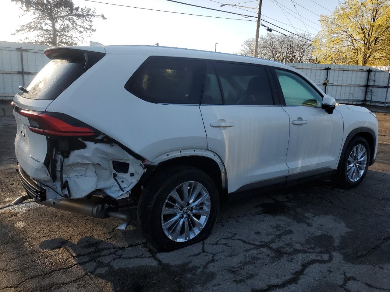 2024 TOYOTA GRAND HIGHLANDER XLE VIN:5TDAAAB53RS057738