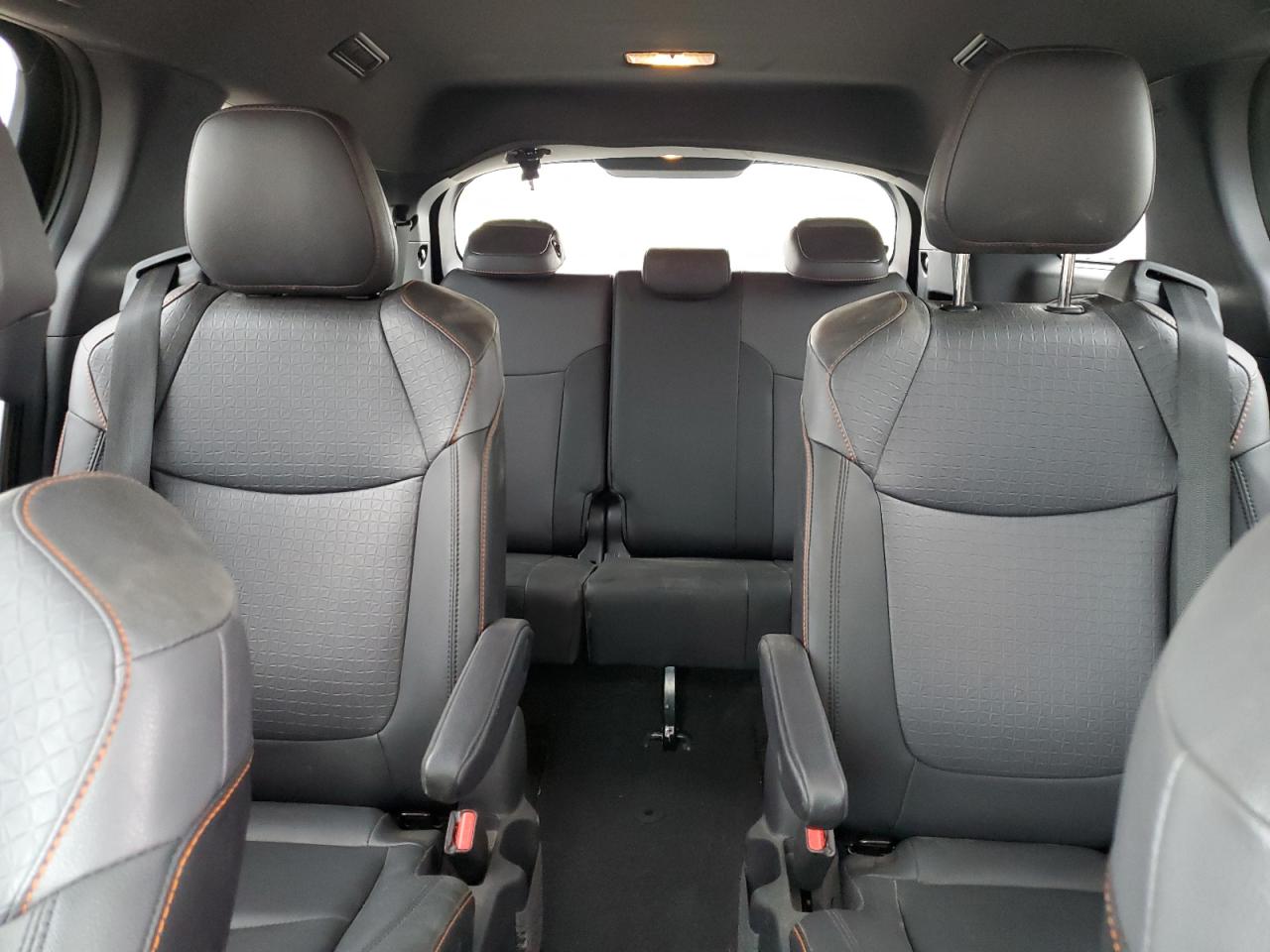 2022 TOYOTA SIENNA XSE VIN:5TDXRKEC8NS097343