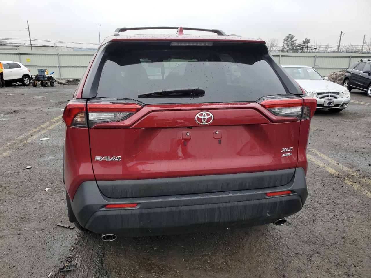 2024 TOYOTA RAV4 XLE VIN:2T3P1RFV4RW469149