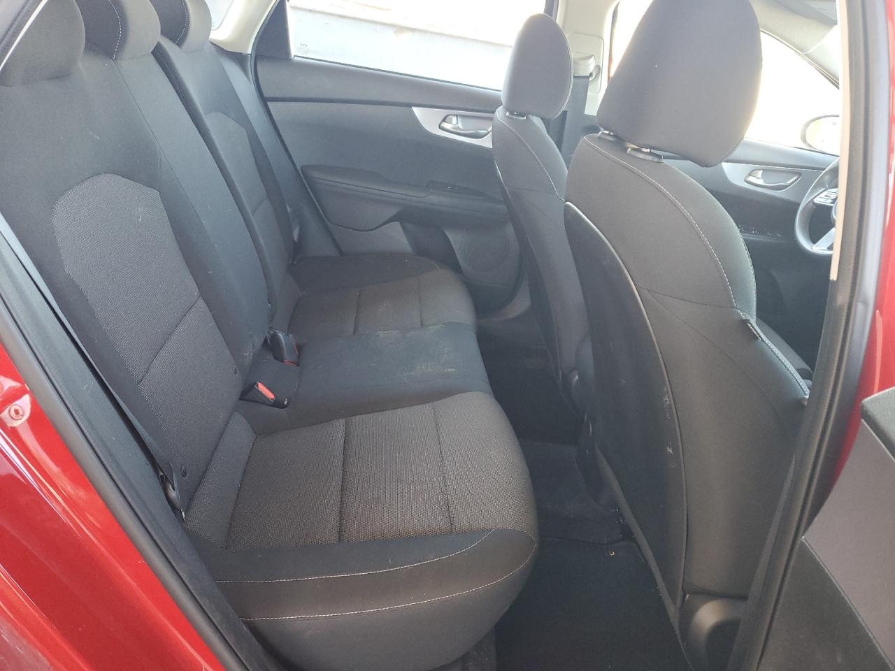 2022 KIA FORTE FE VIN:3KPF24AD9NE456543