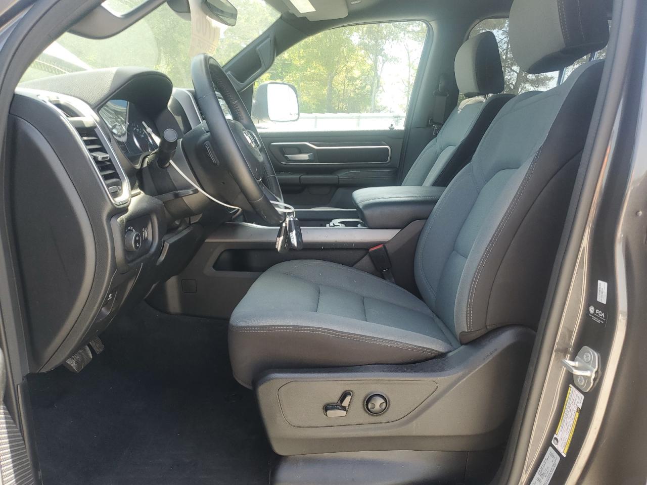 2024 RAM 1500 BIG HORN/LONE STAR VIN:1C6RREFT7RN111924