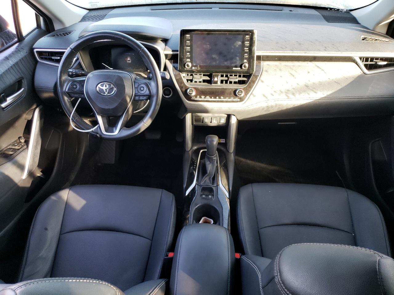 2022 TOYOTA COROLLA CROSS XLE VIN:7MUEAAAG3NV007118