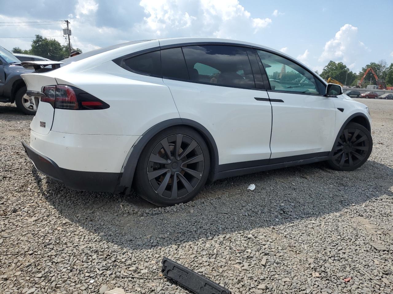 2022 TESLA MODEL X  VIN:7SAXCBE63NF353231