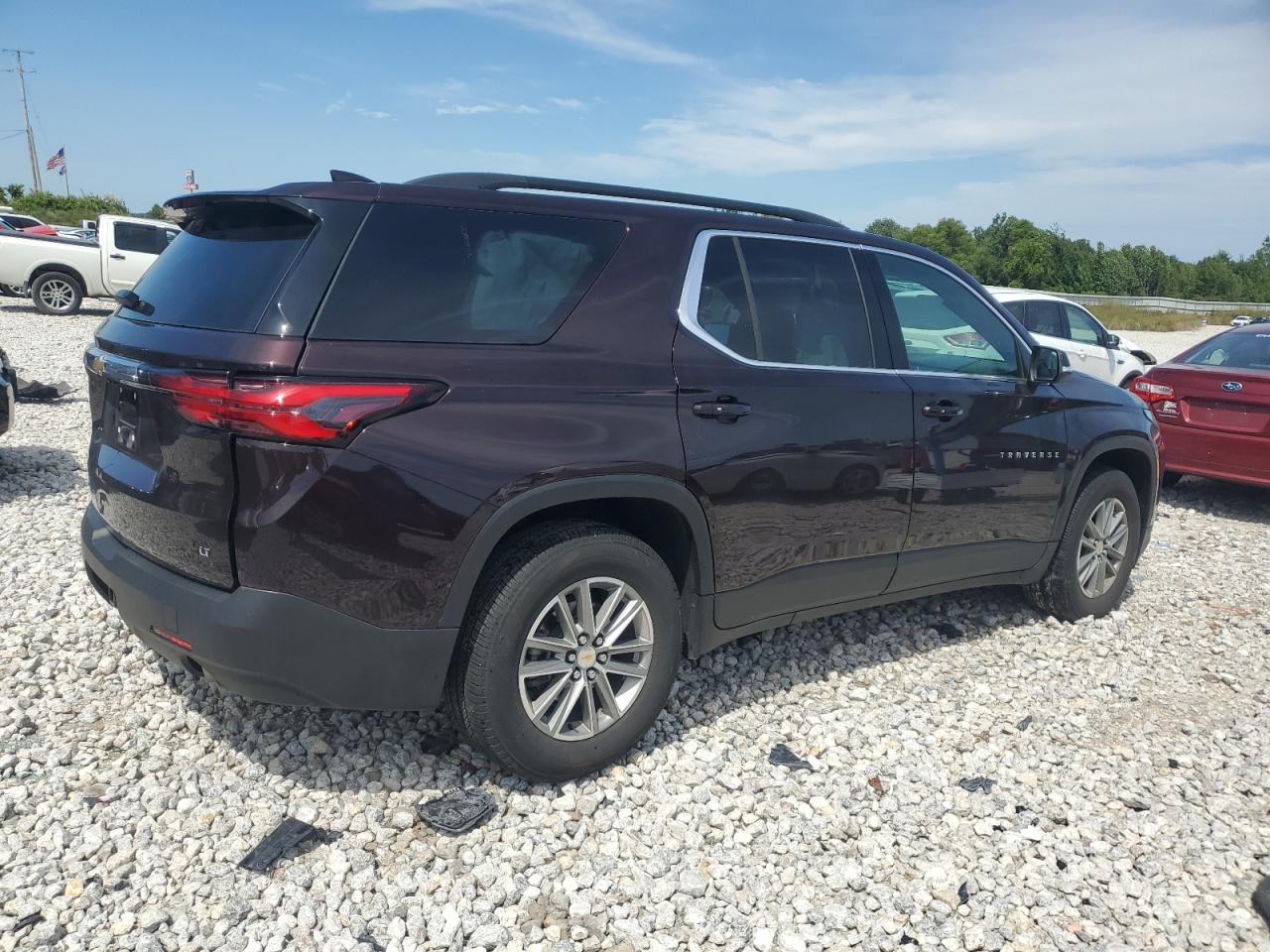 2023 CHEVROLET TRAVERSE LT VIN:1GNEVGKW3PJ213912