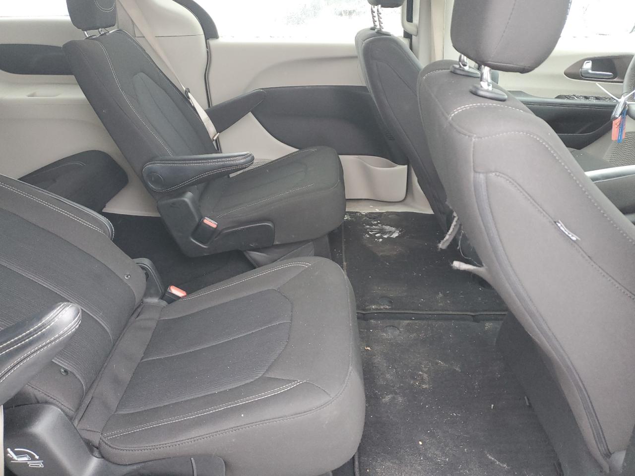 2024 CHRYSLER VOYAGER LX VIN:2C4RC1CG2RR101329