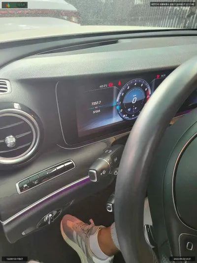 2017 Mercedes-Benz E 300 WDDZF4JB1JA333984 VIN:WDDZF4JB1JA333984