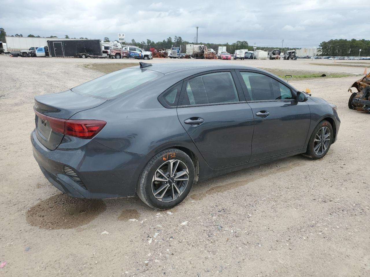 2023 KIA FORTE LX VIN:3KPF24AD1PE643259