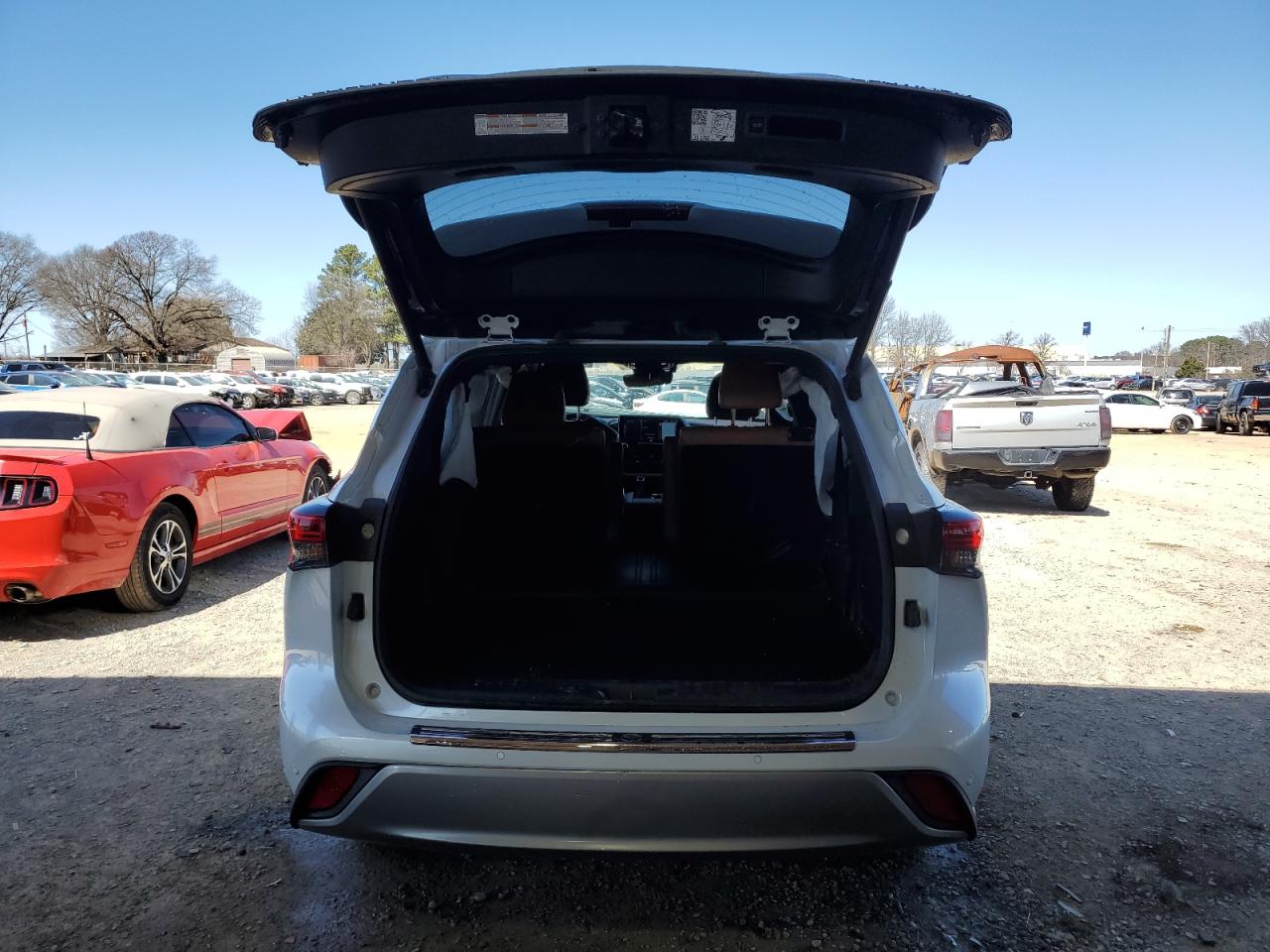 2022 TOYOTA HIGHLANDER PLATINUM VIN:5TDFZRAH4NS122700