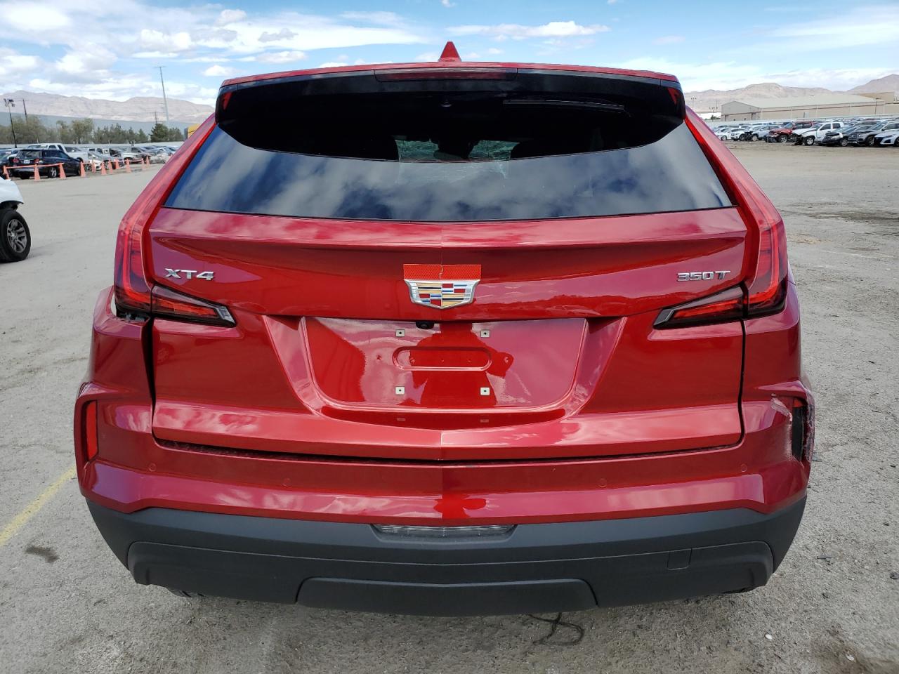 2024 CADILLAC XT4 LUXURY VIN:1GYAZAR47RF111817