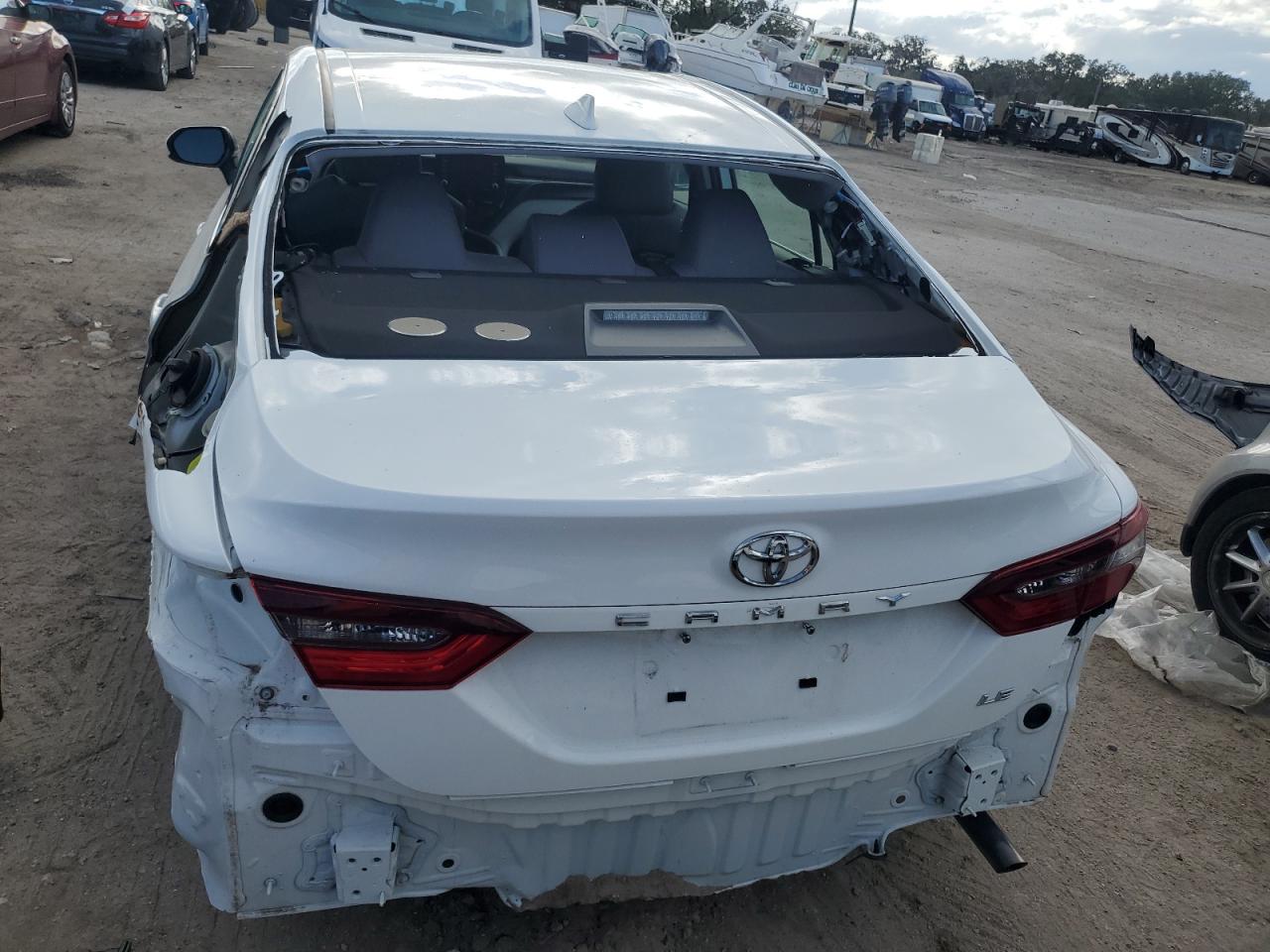 2022 TOYOTA CAMRY LE VIN:4T1C11AK2NU676235