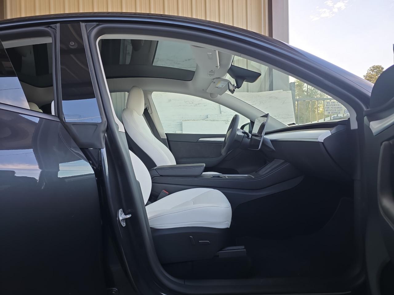 2024 TESLA MODEL Y  VIN:7SAYGDED8RF022766