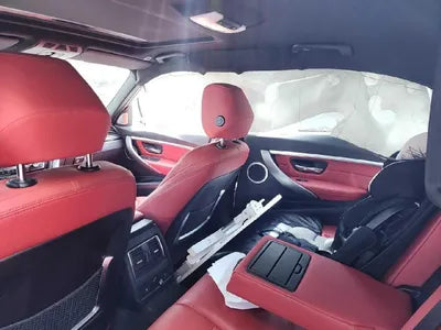 2018 BMW 330 WBA8B910XJA826203 VIN:WBA8B910XJA826203