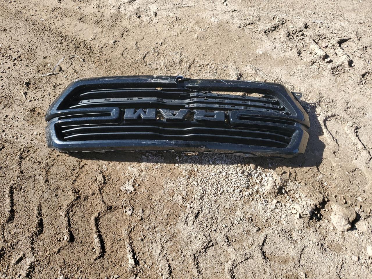 2022 RAM 1500 LARAMIE VIN:1C6SRFJT1NN427344