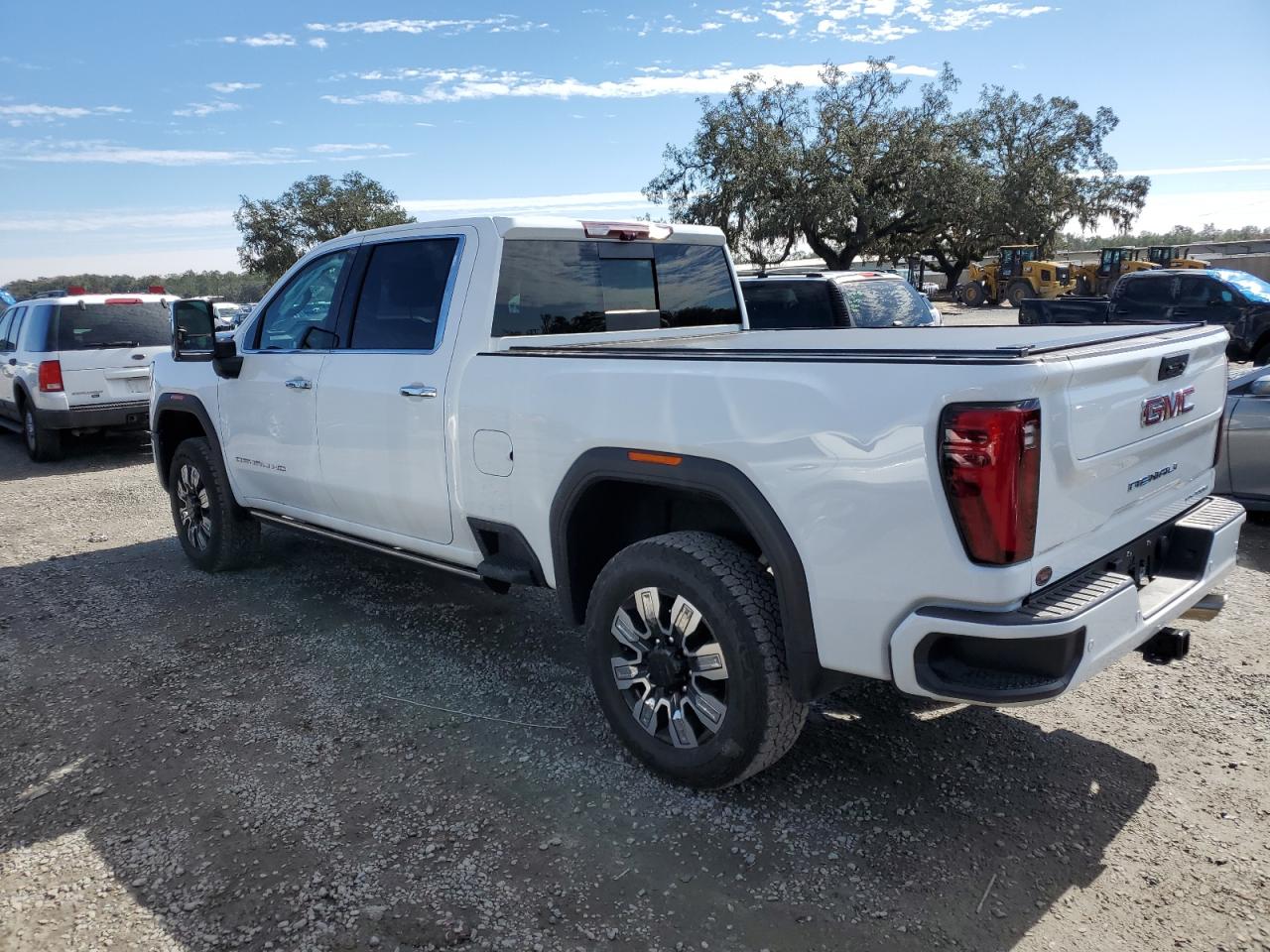 2024 GMC SIERRA K2500 DENALI VIN:1GT49RE75RF128617