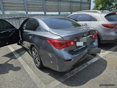 2015 Infiniti Q50 VIN: