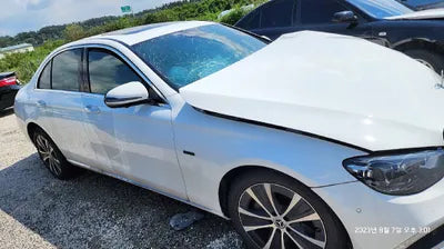 2021 Mercedes-Benz E 300 VIN: