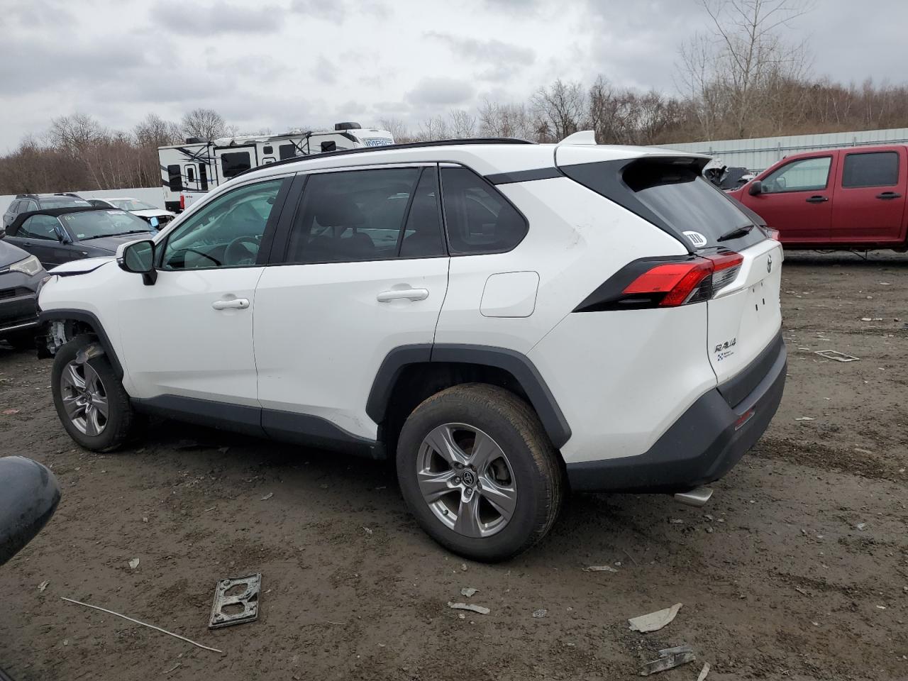 2022 TOYOTA RAV4 XLE VIN:2T3P1RFV2NC317656