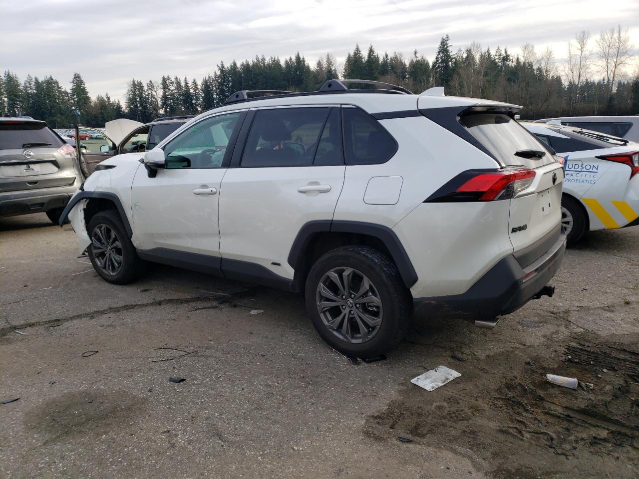 2022 TOYOTA RAV4 XLE PREMIUM VIN:4T3B6RFV0NU082751