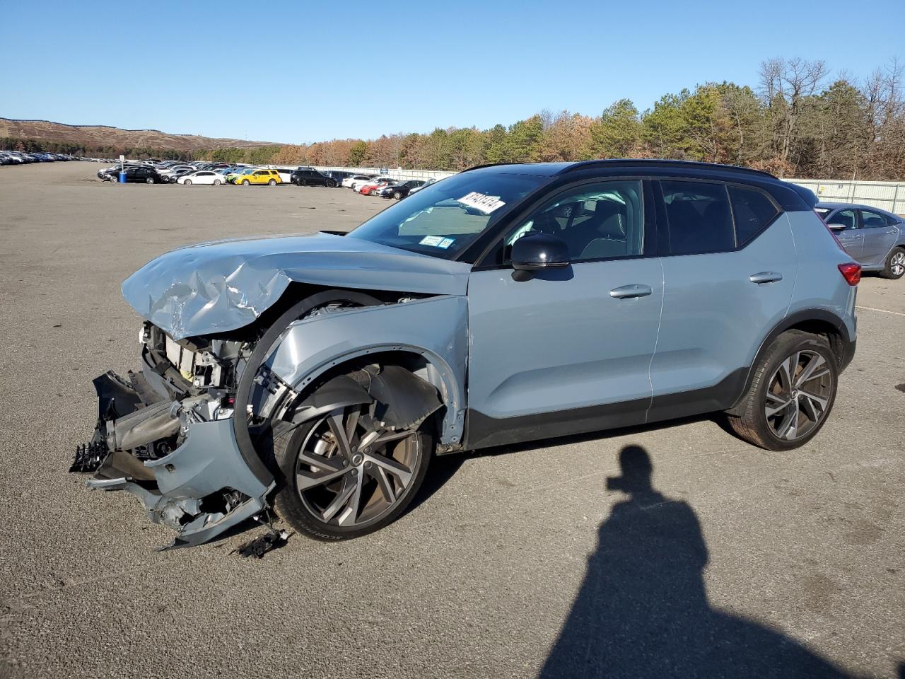 2022 VOLVO XC40 T5 R-DESIGN VIN:YV4162UM2N2724521