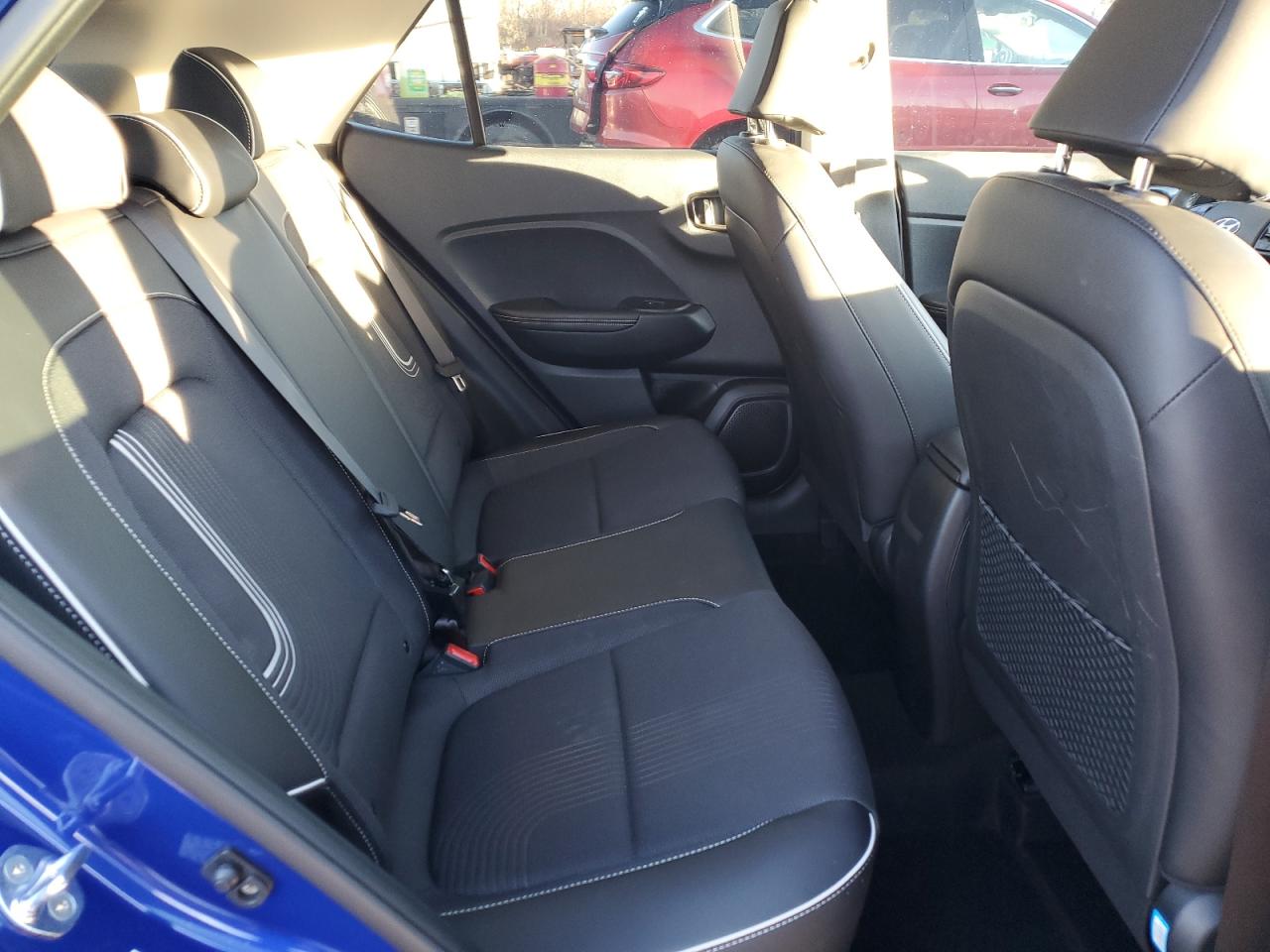 2022 HYUNDAI VENUE SEL VIN:KMHRC8A37NU193054