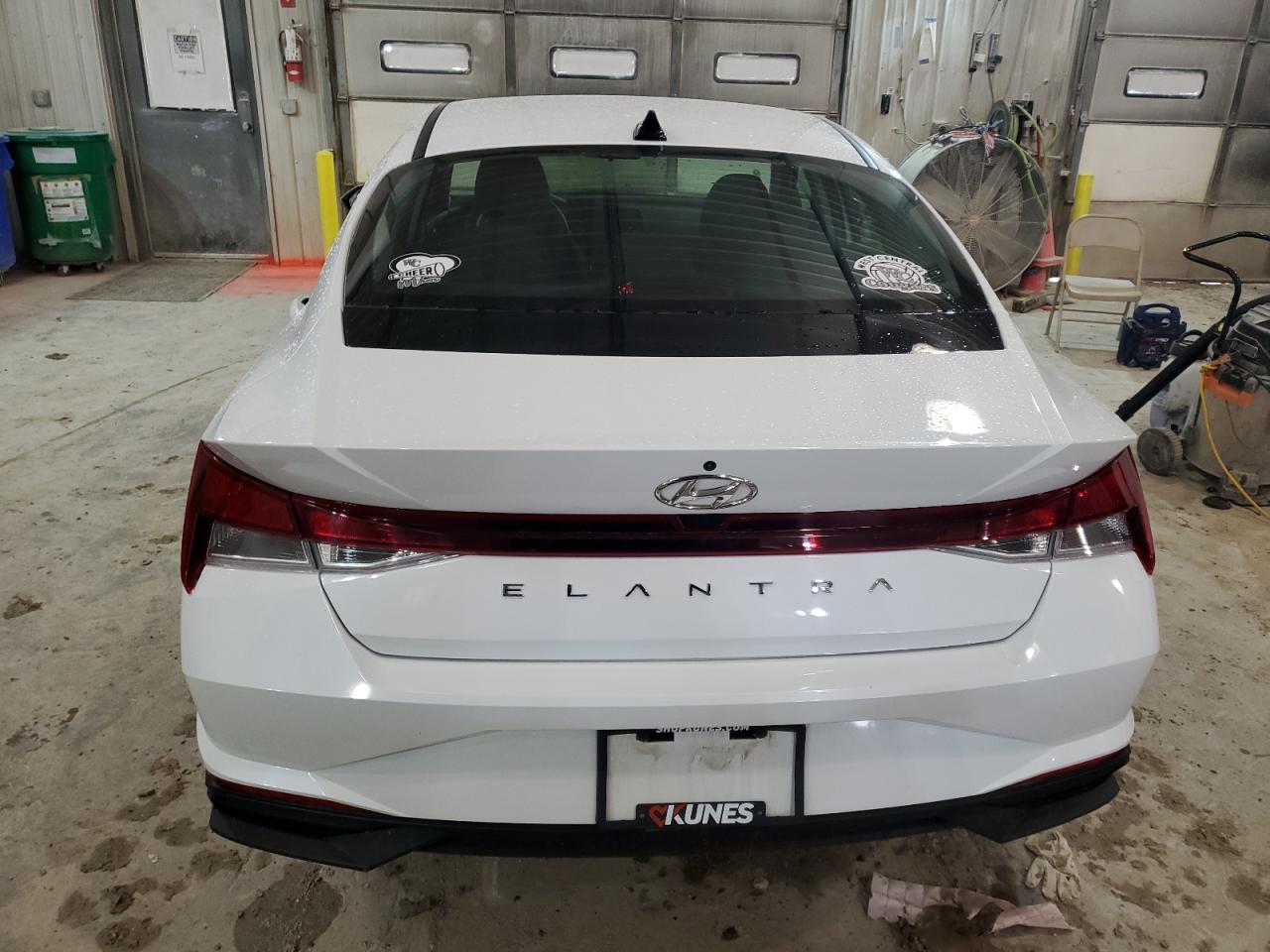 2023 HYUNDAI ELANTRA SEL VIN:5NPLM4AG3PH088186