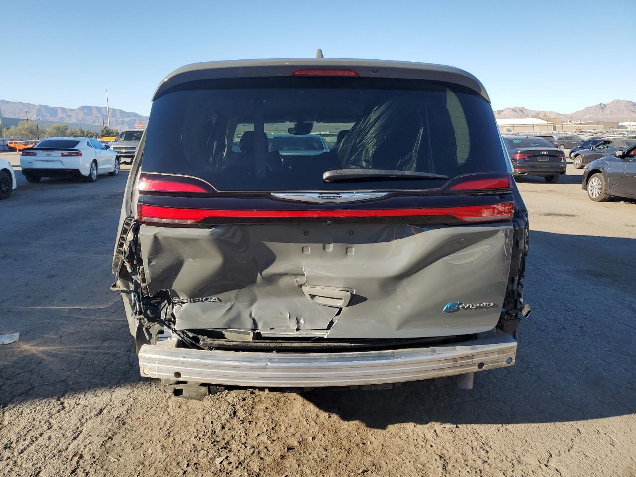 2022 CHRYSLER PACIFICA HYBRID TOURING L VIN:2C4RC1L71NR124188