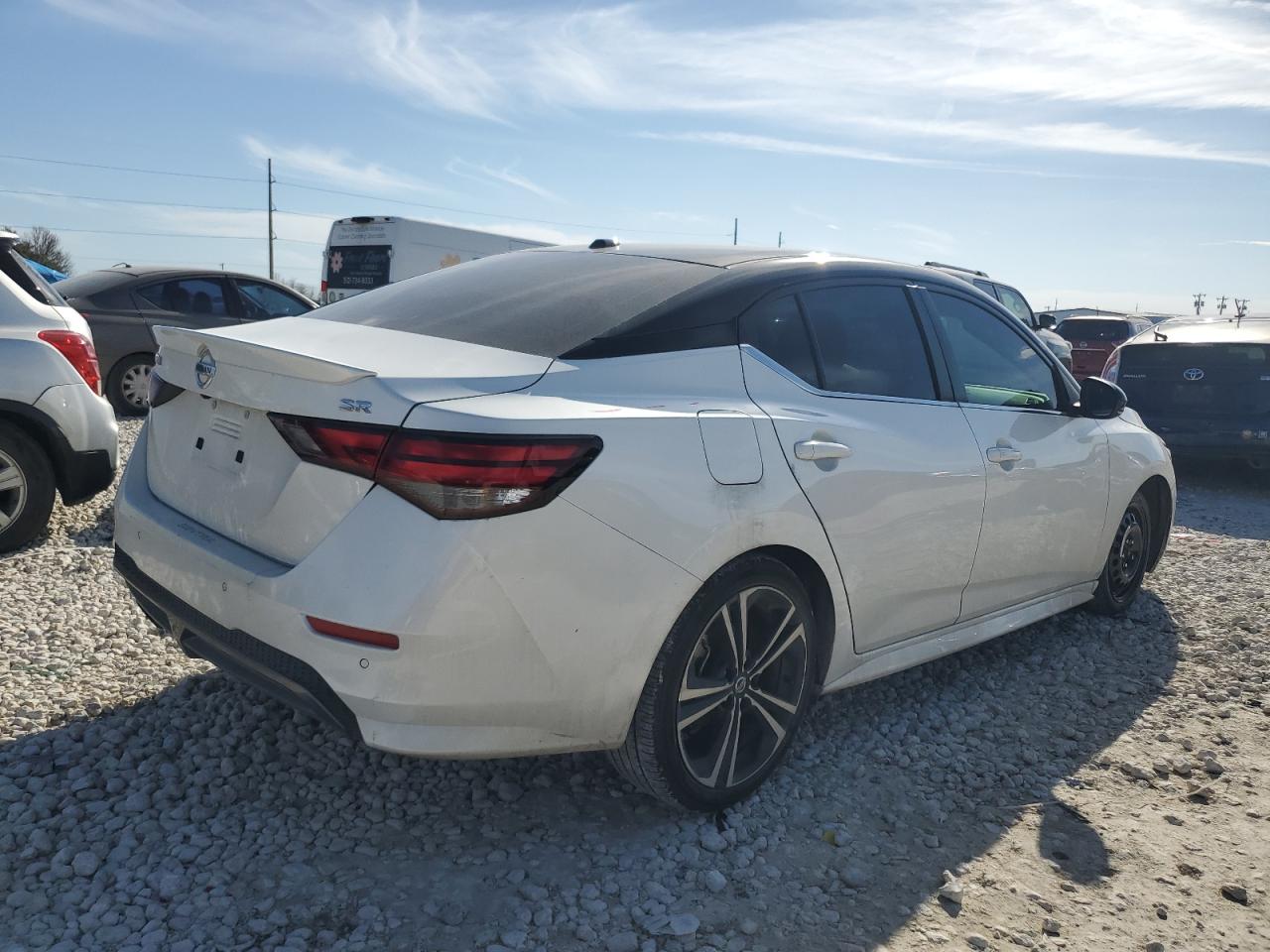2022 NISSAN SENTRA SR VIN:3N1AB8DV4NY233785