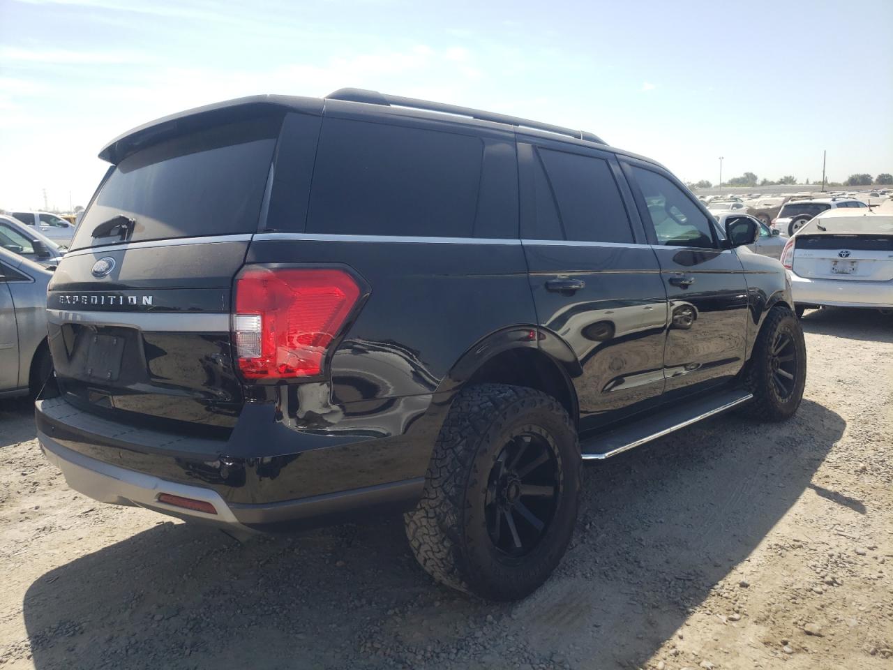 2022 FORD EXPEDITION XLT VIN:1FMJU1JT0NEA04661