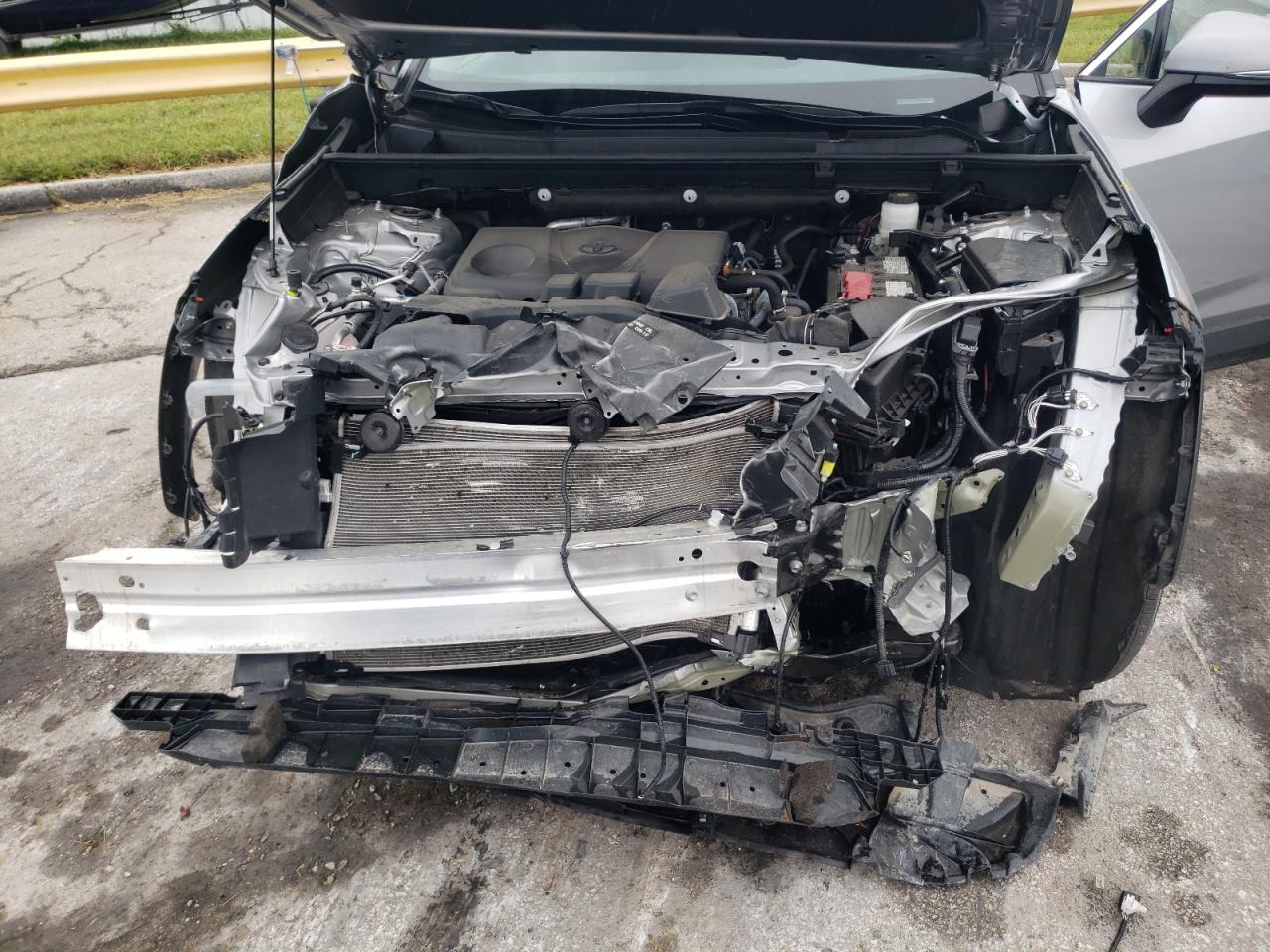 2023 TOYOTA RAV4 XLE VIN:2T3P1RFV5PW364391