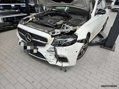 2019 Mercedes-Benz E 300 VIN: