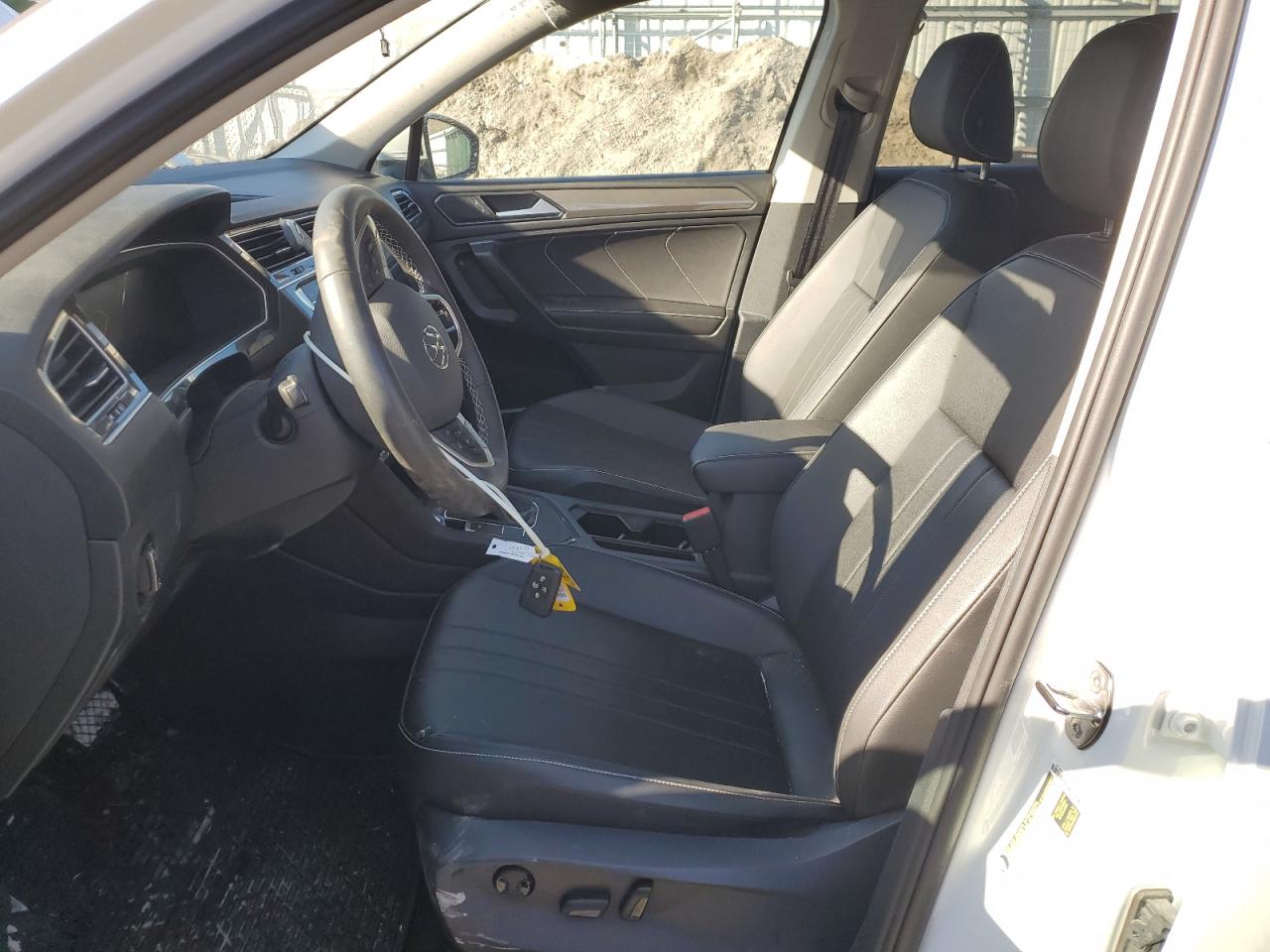 2023 VOLKSWAGEN TIGUAN SE VIN:3VV3B7AX3PM114904