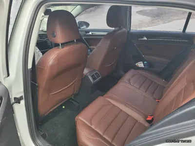 2014 Volkswagen Golf VIN: