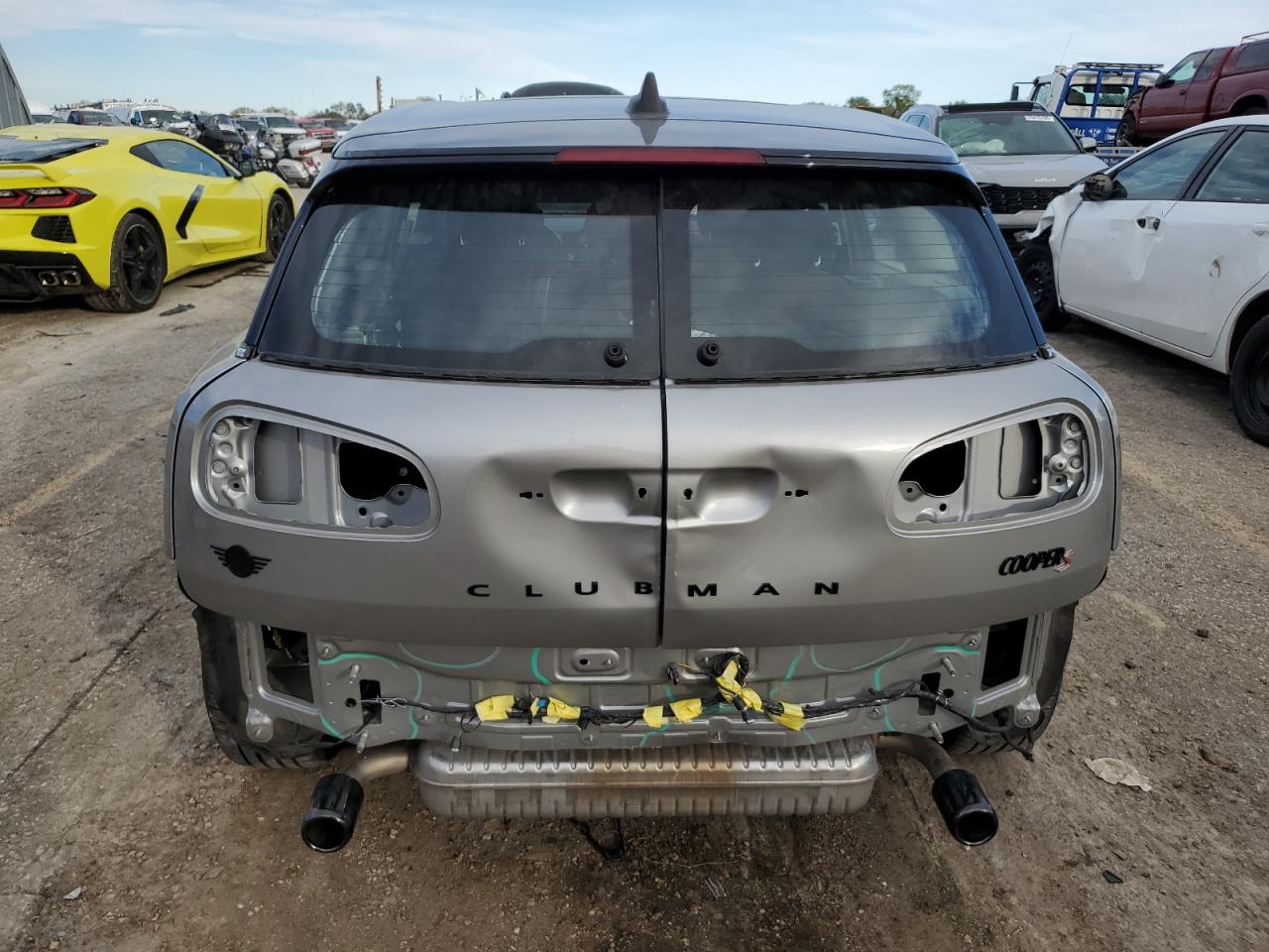 2024 MINI COOPER S CLUBMAN ALL4 VIN:WMWXJ1C02R2U70123