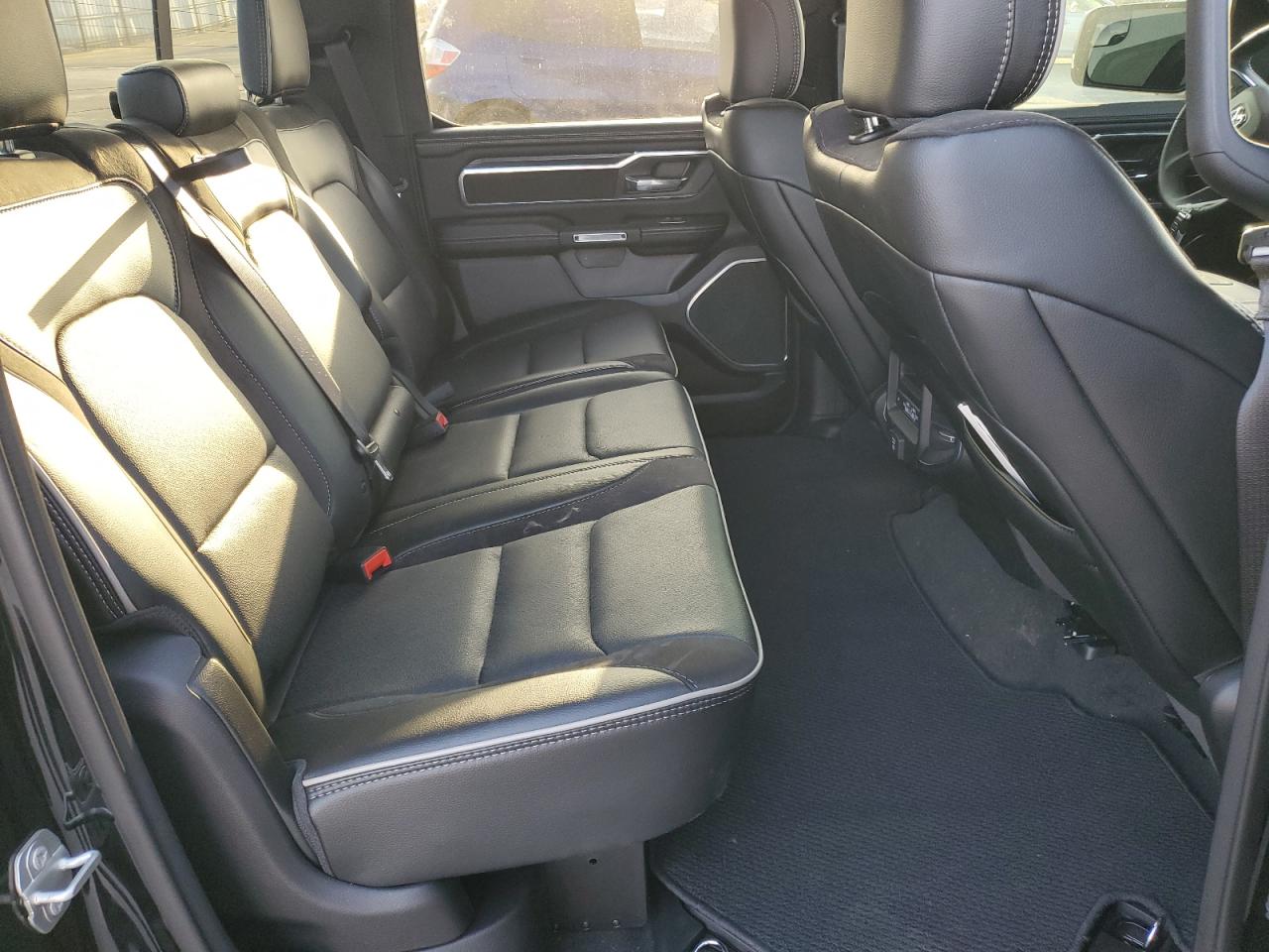 2024 RAM 1500 LARAMIE VIN:1C6SRFJT3RN217088