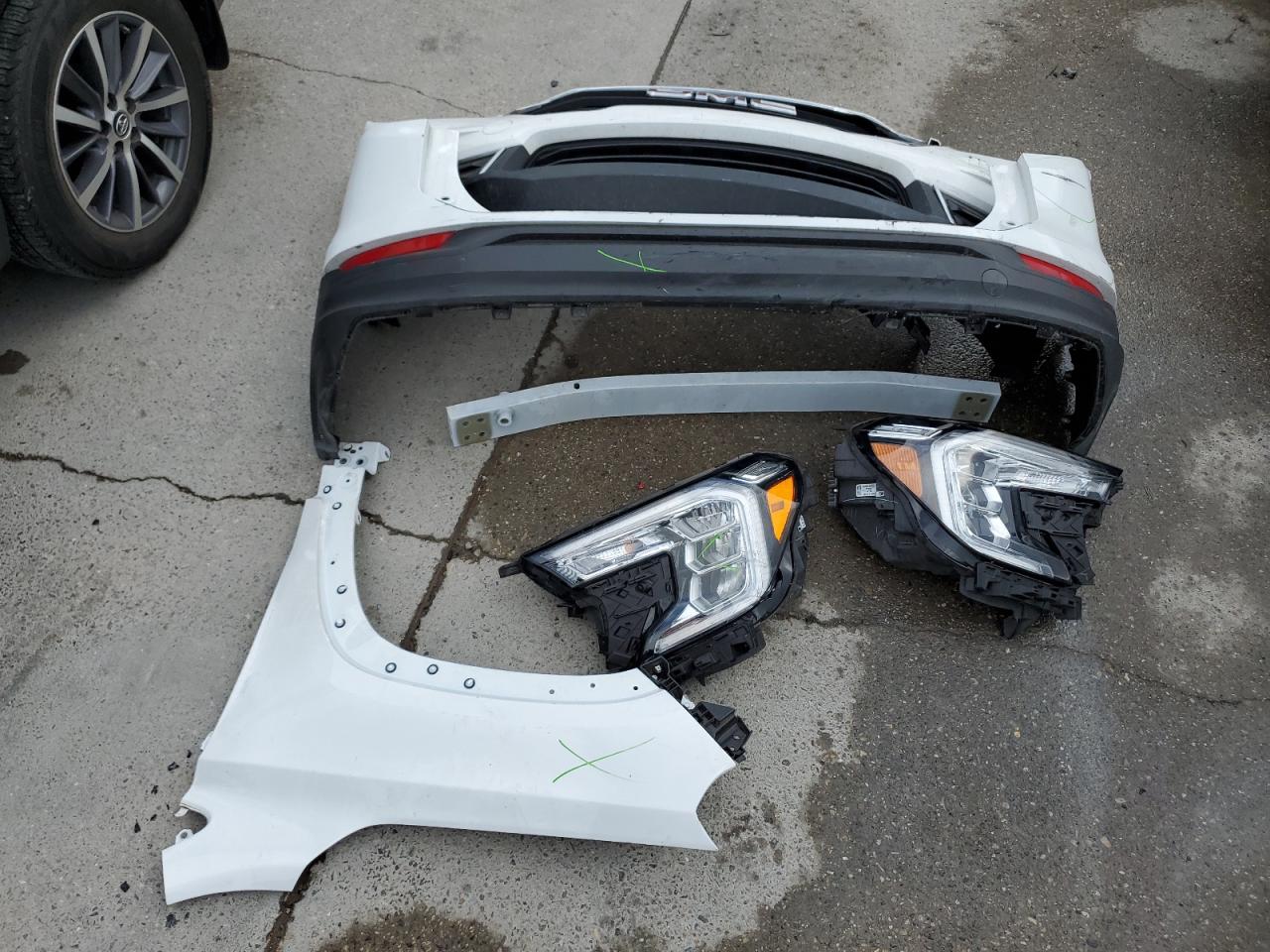 2022 GMC TERRAIN SLE VIN:3GKALMEV0NL209602